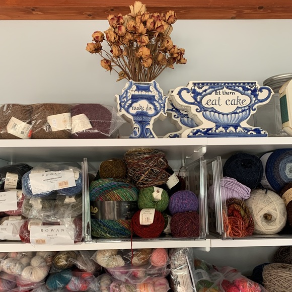 Molly Hatch Let Them Eat Cake vase from Anthropologie - Picture 2 of 6